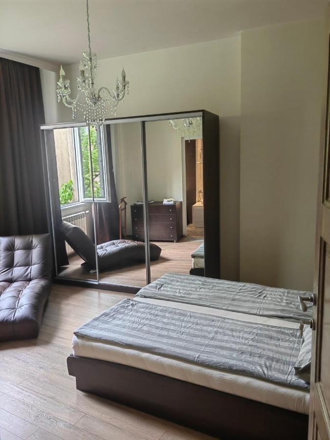 Vitosha 67 Appartement Sofia Buitenkant foto
