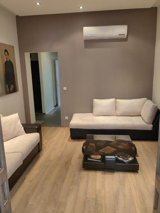 Vitosha 67 Appartement Sofia Buitenkant foto